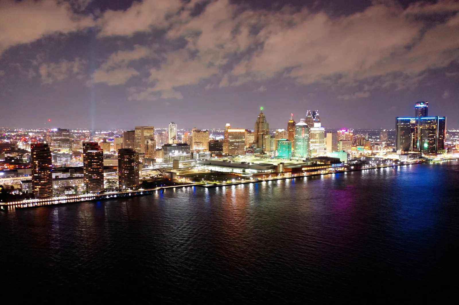 Detroit's riverfront skyline