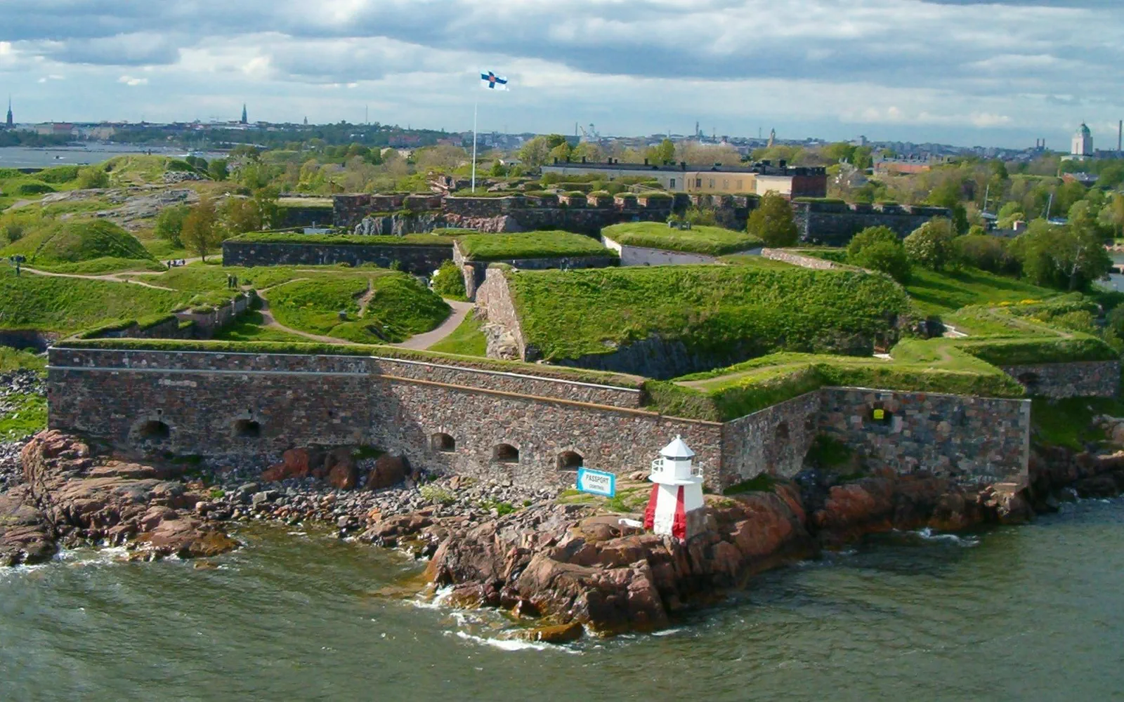 Suomenlinna's shoreline outside Helsinki